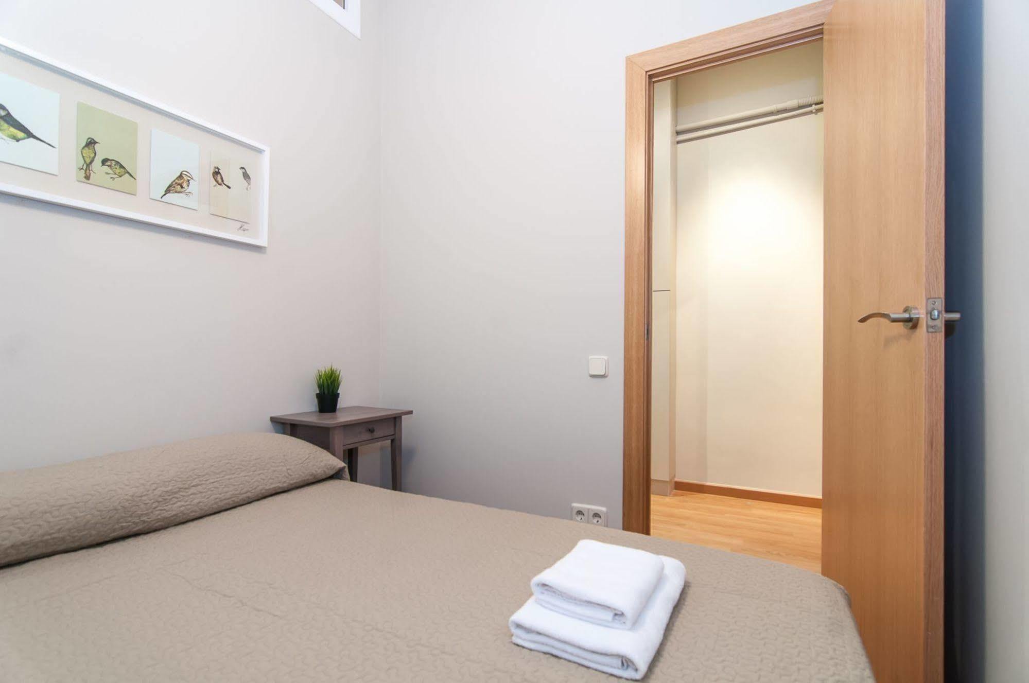 Bbarcelona Sagrada Familia Terrace Flat Apartment Bagian luar foto